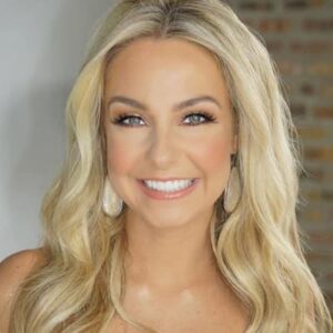 Natalie Bomke Bio, Wiki, Age, Height, FOX 32, Husband, Net Worth