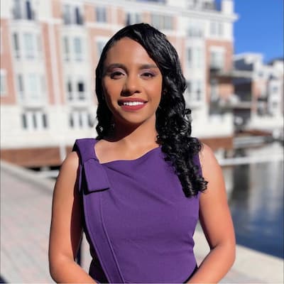 Alexus Davila Photo