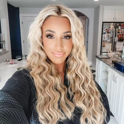 Danielle Cabral Photo