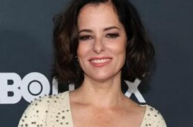 Parker Posey photo