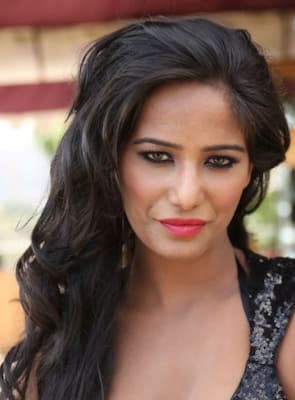 Poonam Pandey Photo