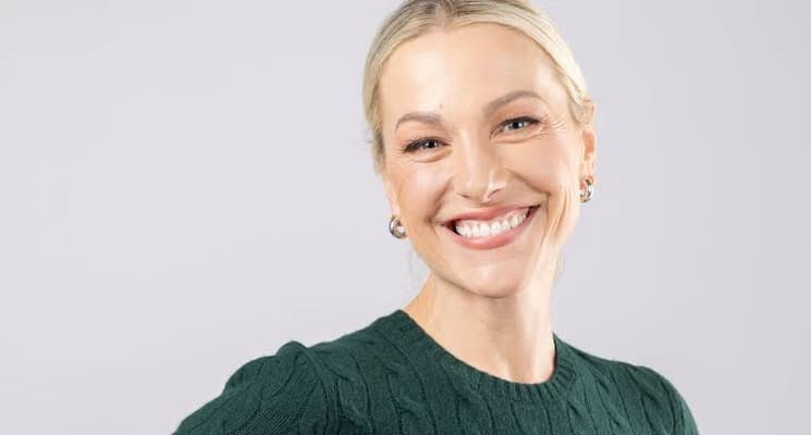 Lindsay Czarniak Photo